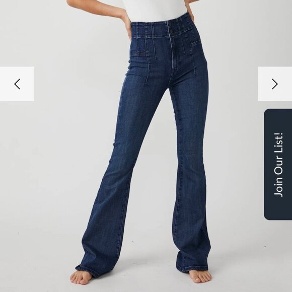We The Free Jayde Flare Jeans Size 30 Dark Blue High Rise Button Fly - Picture 1 of 12